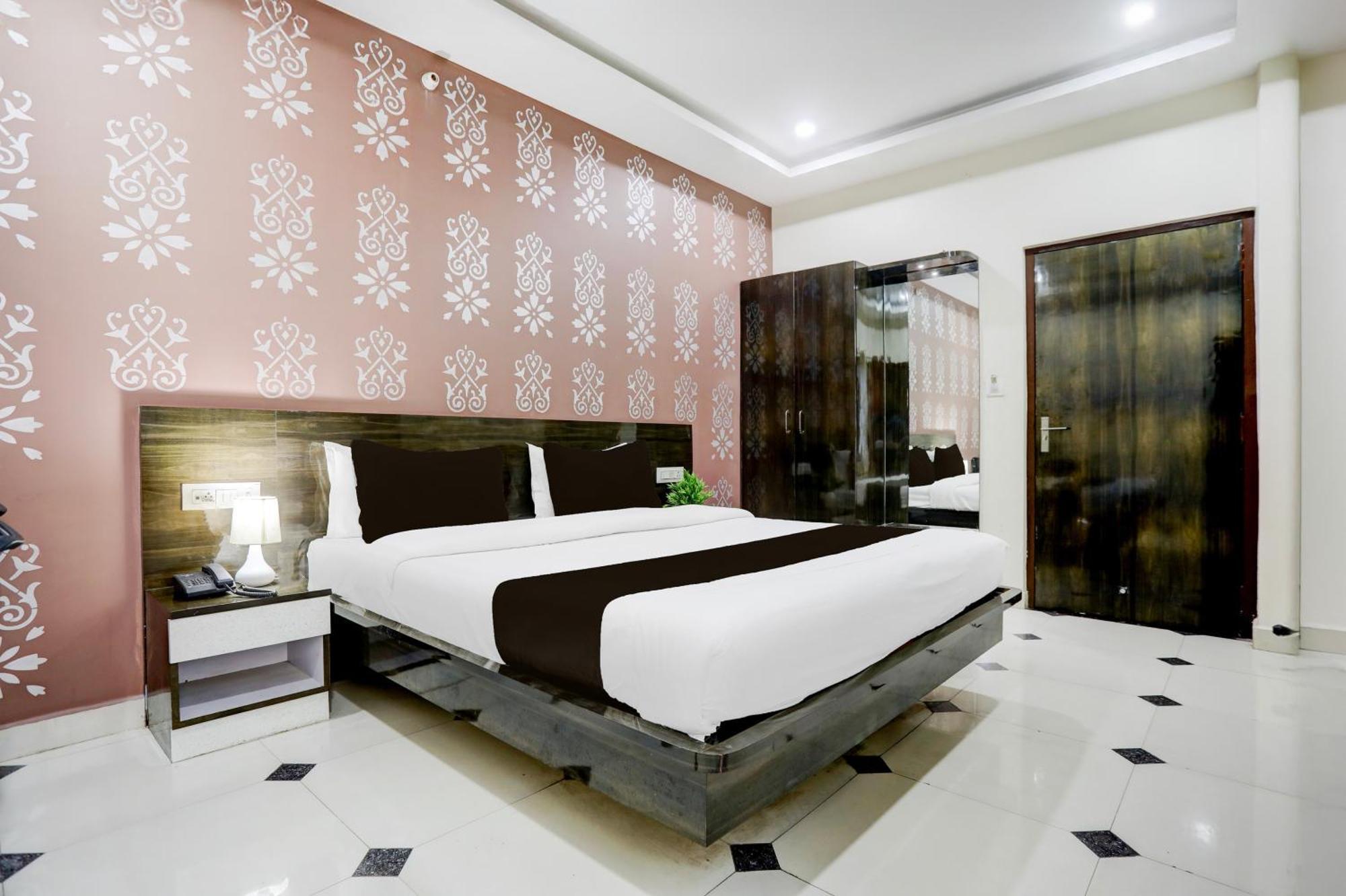 Hotel Super Townhouse Gida Near Rto Office Gorakhpur Zewnętrze zdjęcie