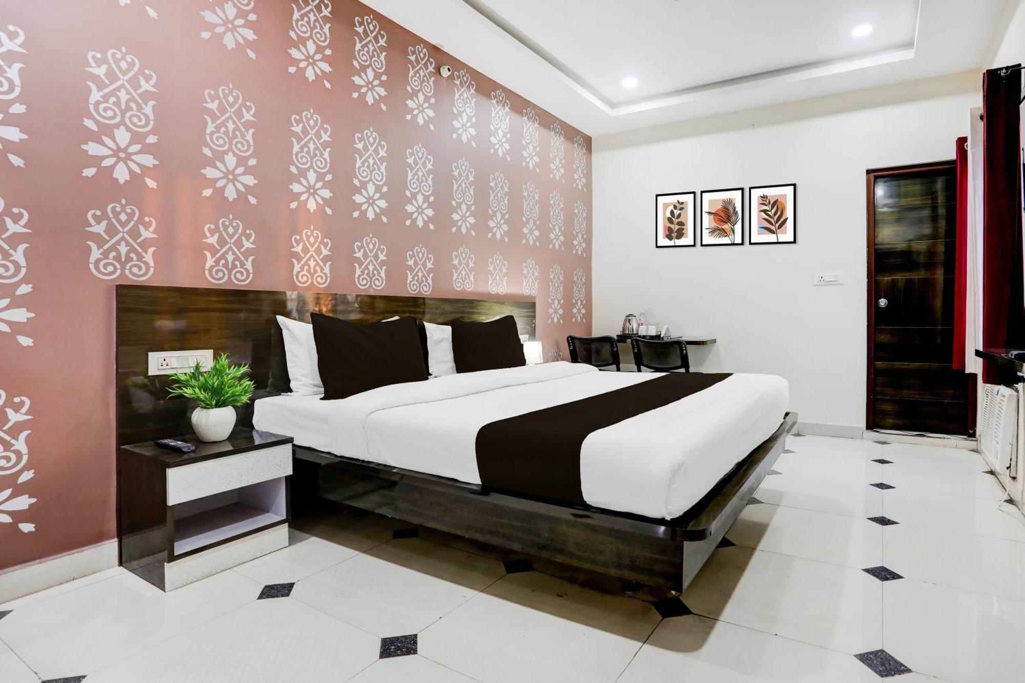 Hotel Super Townhouse Gida Near Rto Office Gorakhpur Zewnętrze zdjęcie