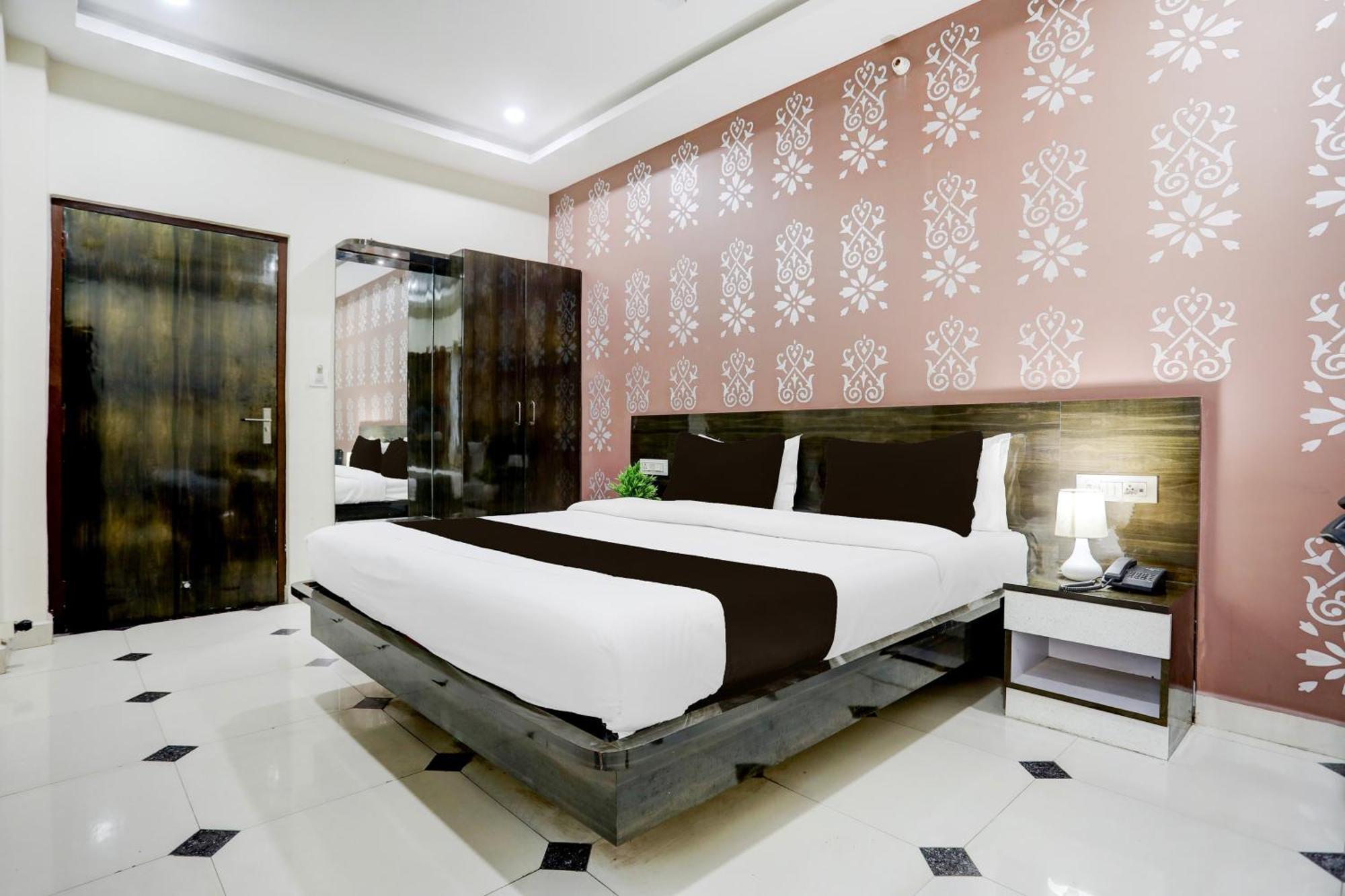 Hotel Super Townhouse Gida Near Rto Office Gorakhpur Zewnętrze zdjęcie