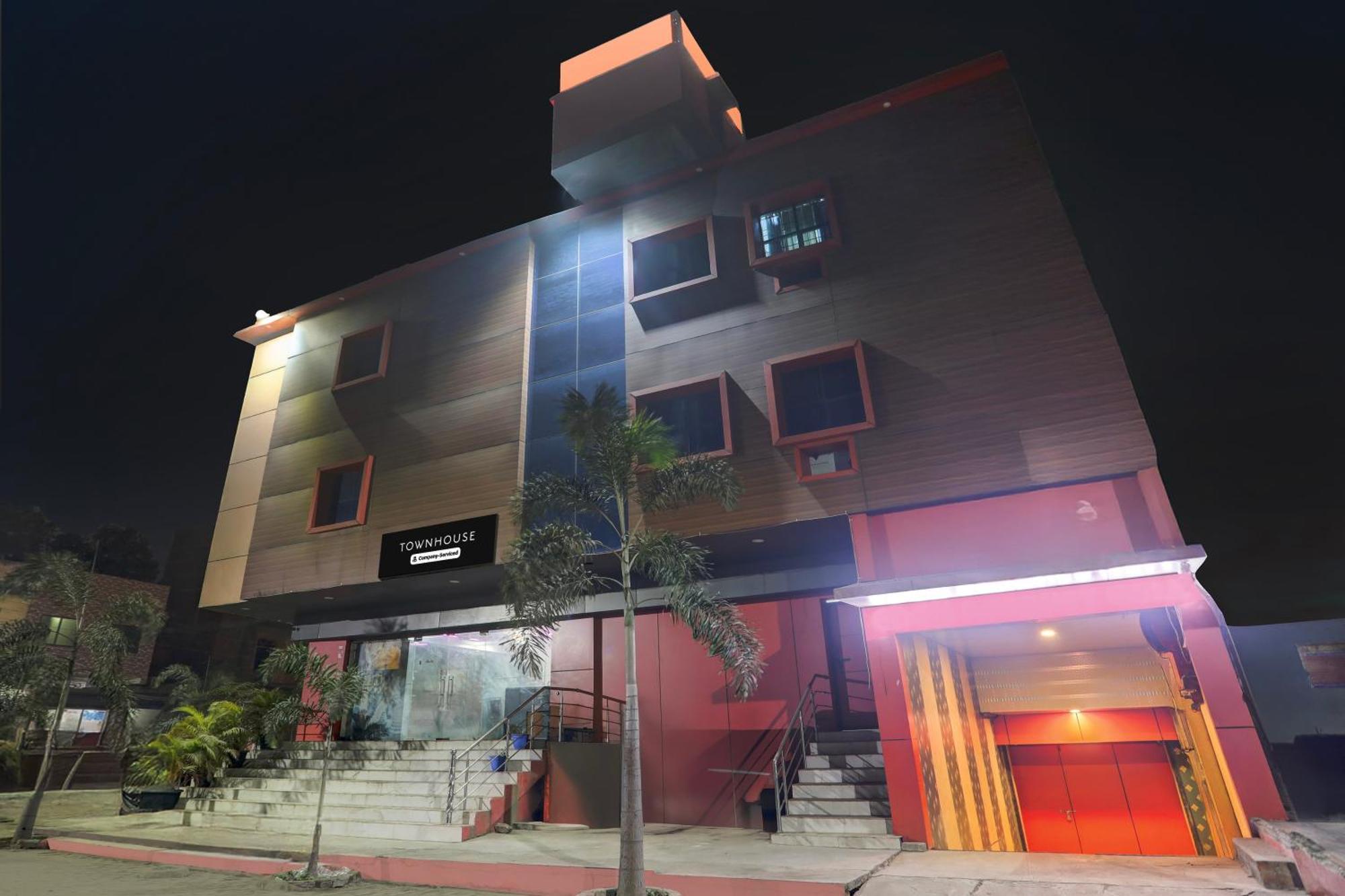 Hotel Super Townhouse Gida Near Rto Office Gorakhpur Zewnętrze zdjęcie
